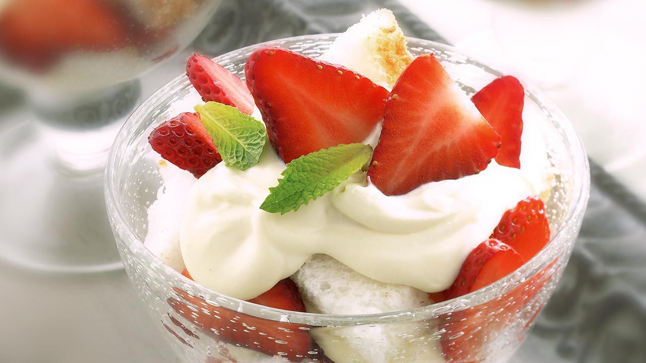 Recipe: Berries and Cream Clouds
